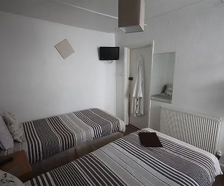 Carnson House 4*